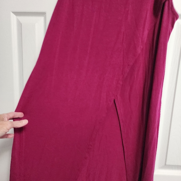 Beautiful Maxi - Picture 3 of 4